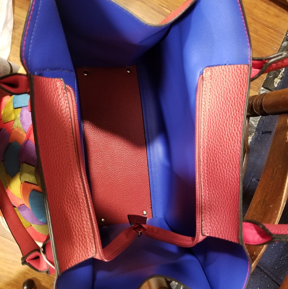 Handbag - Picture 3 of 3